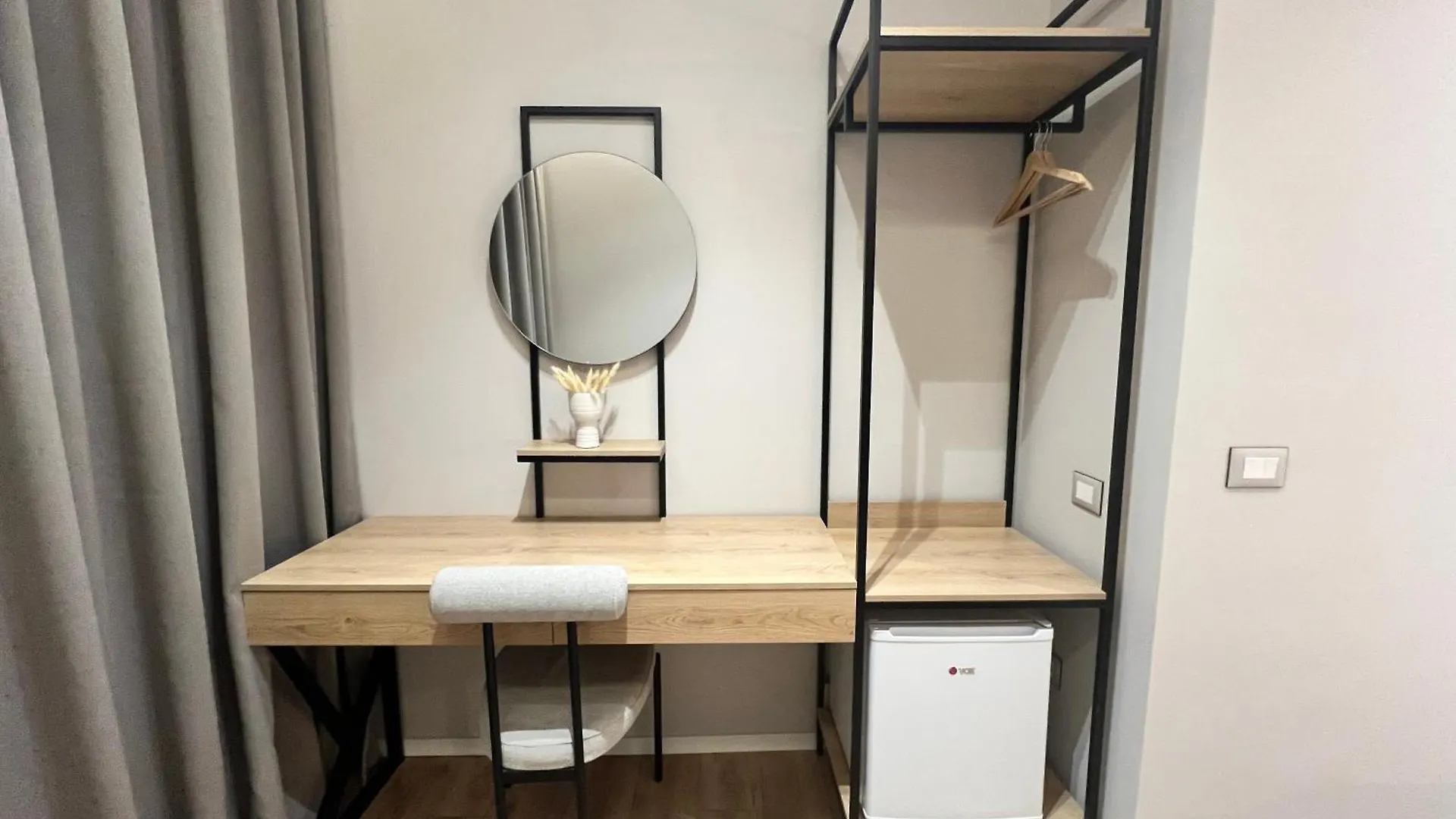 Hotel Enzo Rooms & Apartment Blloku Tirana